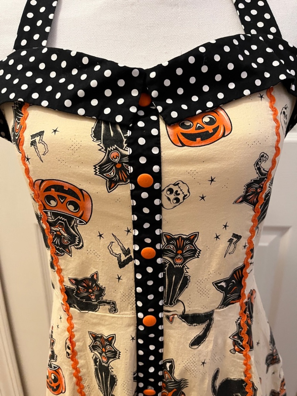 Vintage-Inspired Sourpuss Halloween Print Halter Dress in Cream, Orange & Black - Picture 2 of 16